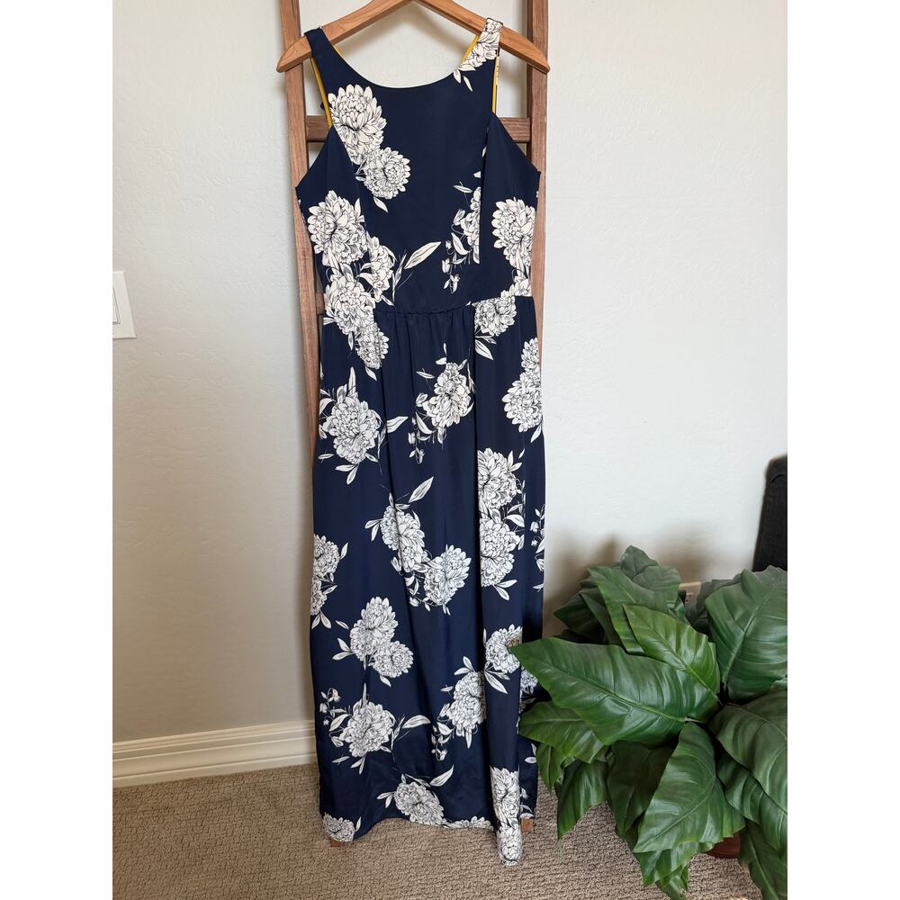 Vince Camuto | Navy White Floral Maxi Dress | 10